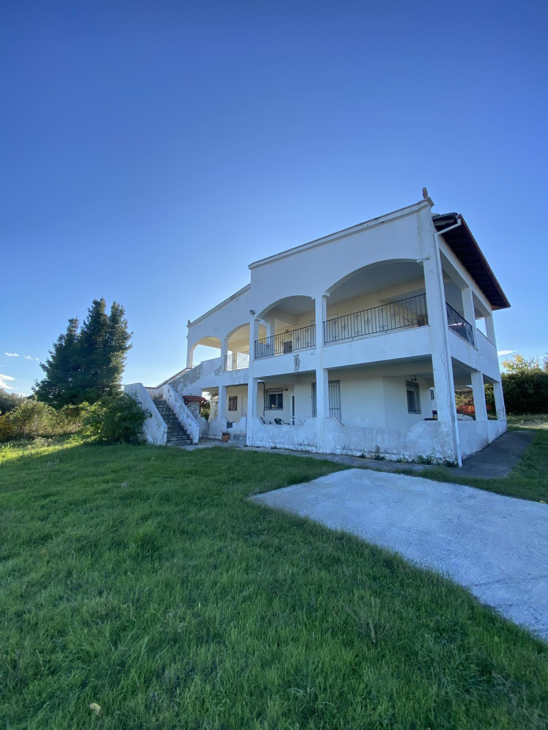 property-img