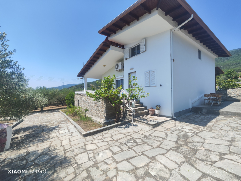 property-img