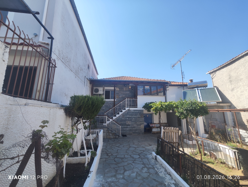 property-img